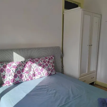Charming Flat With 2 Bedrooms On Lisbon's 7th Hill * Lizbona