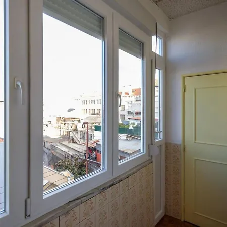 Charming Flat With 2 Bedrooms On Lisbon's 7th Hill