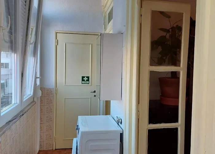 Apartment Charming Flat With 2 Bedrooms On Lisbon's 7th Hill *