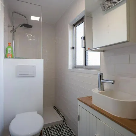 Charming Flat With 2 Bedrooms On Lisbon's 7th Hill Appartement *