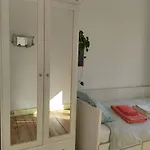 Apartament Charming Flat With 2 Bedrooms On Lisbon's 7th Hill